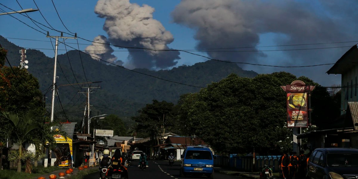 Indonesia's Dukono Volcano Erupts, Resulting in Three Deaths | The ...